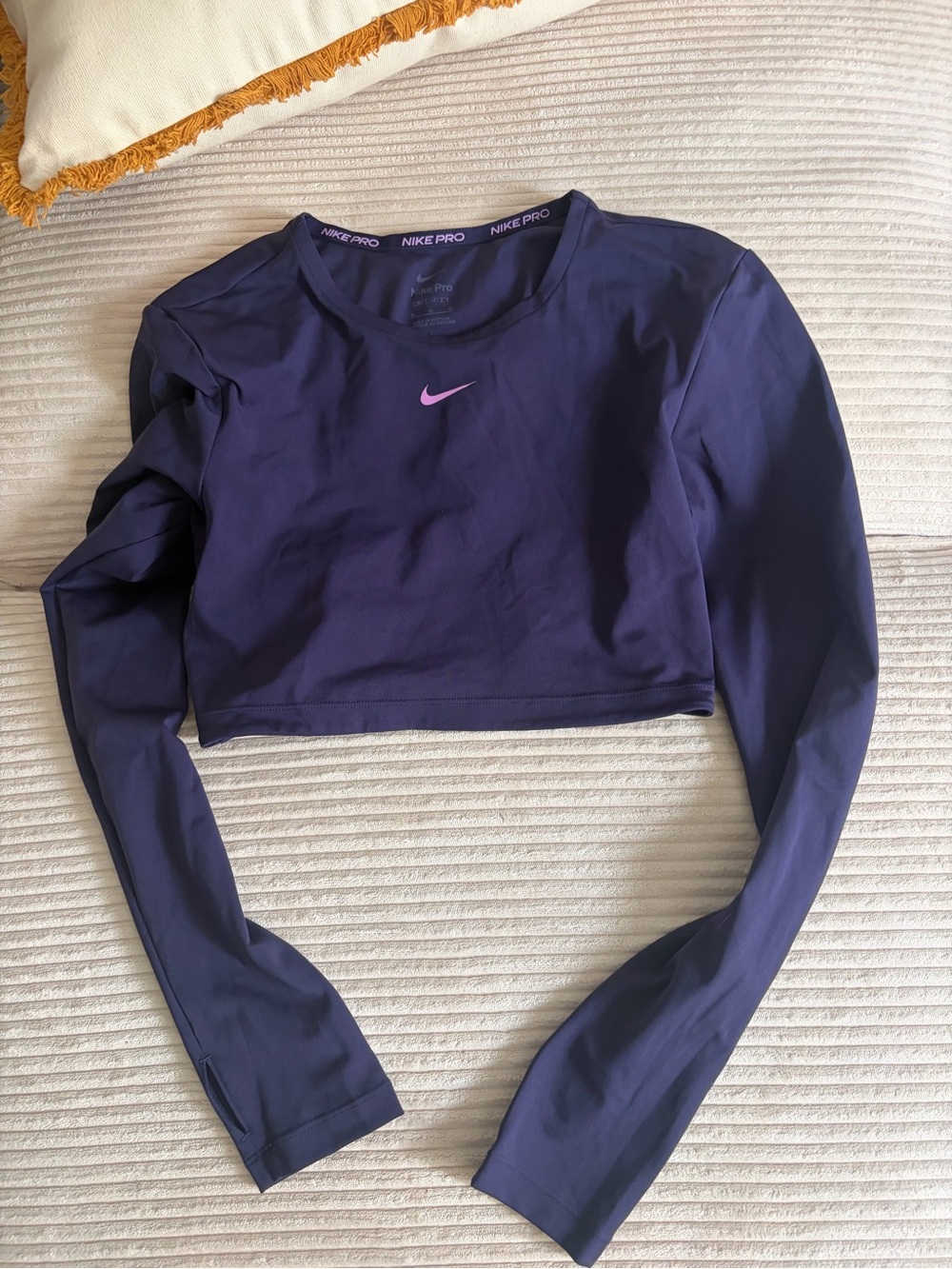 Nike Pro Women's Long Sleeve Cropped Top - Navy with Pink Swoosh